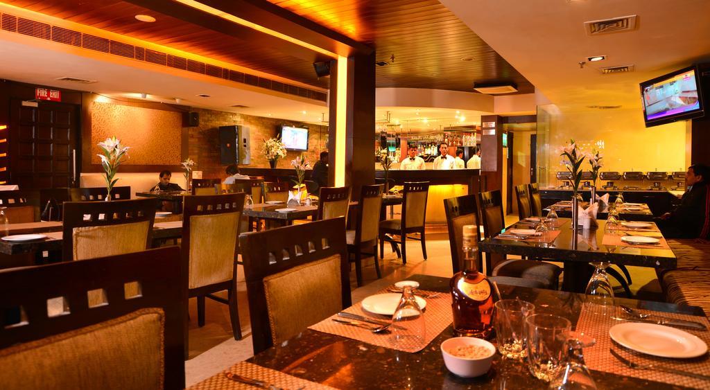 Hotel Shanti Palace West Nowe Delhi Zewnętrze zdjęcie